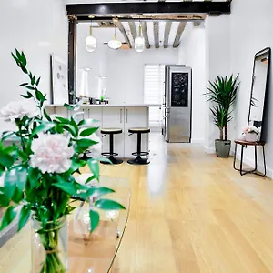 apt-marais-4-bedrooms-new.fr-paris.fr/